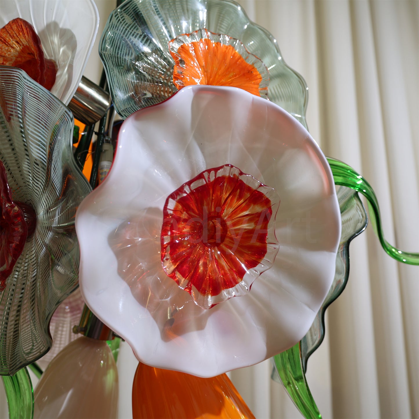 Specail design Inspired by flowers in nature hand made blown glass flower chandelier decoration for dining room, bed room, living room, Entrance