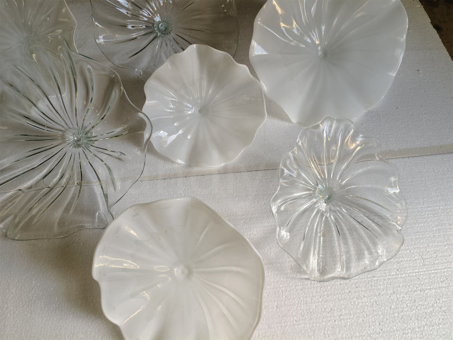 Hand made mouthblown glass white platters wall decoration Chihuly Persian plate