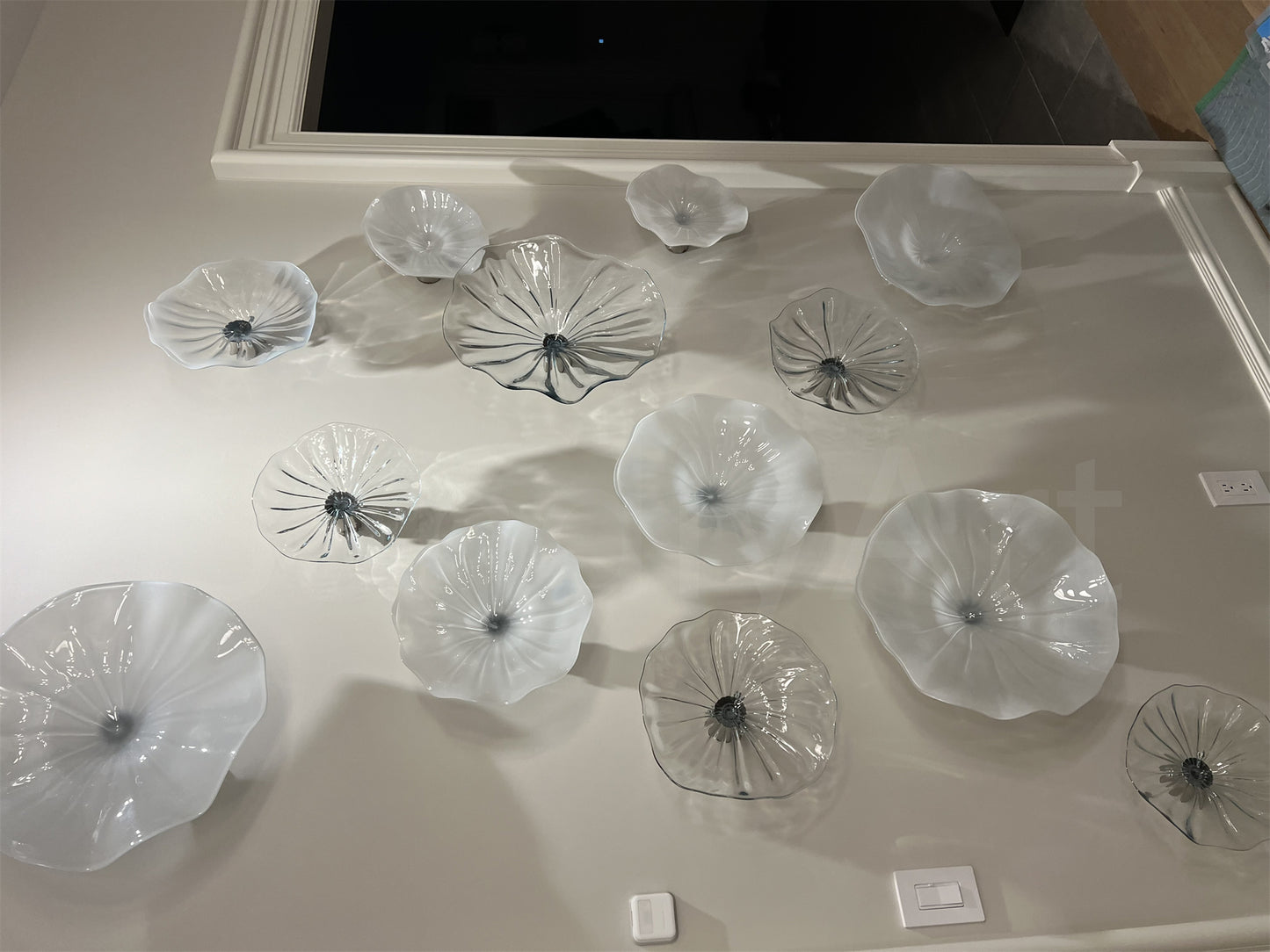 Hand made mouthblown glass white platters wall decoration Chihuly Persian plate