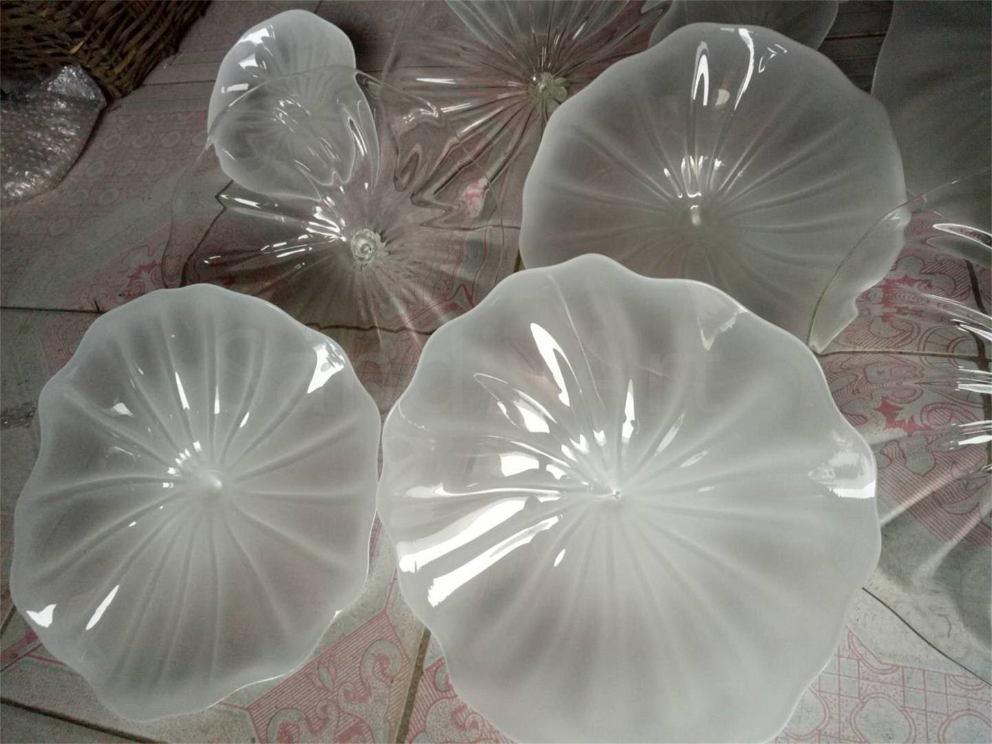 Hand made mouthblown glass white platters wall decoration Chihuly Persian plate