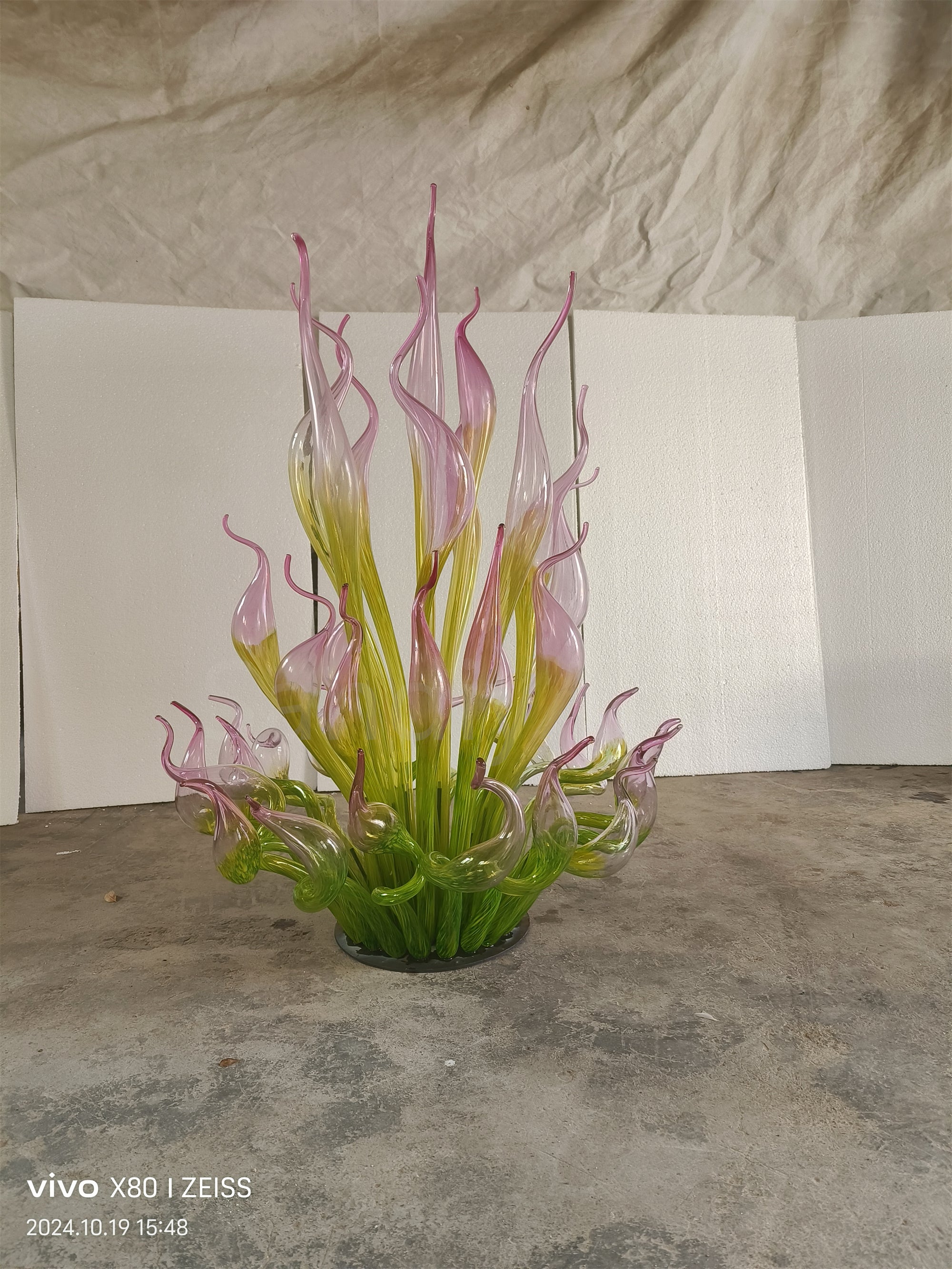 Goose head pink gradient green hand made chihuly style glass sculpture garden decoration art