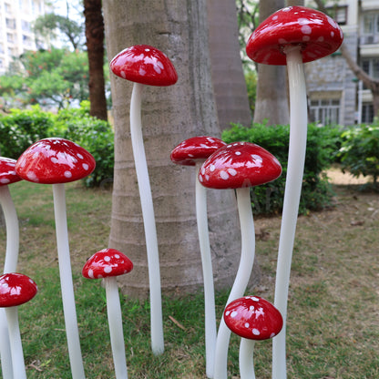 Hand made blown glass red mushroom sculpture outdoor decoration like Chihuly garden glass design