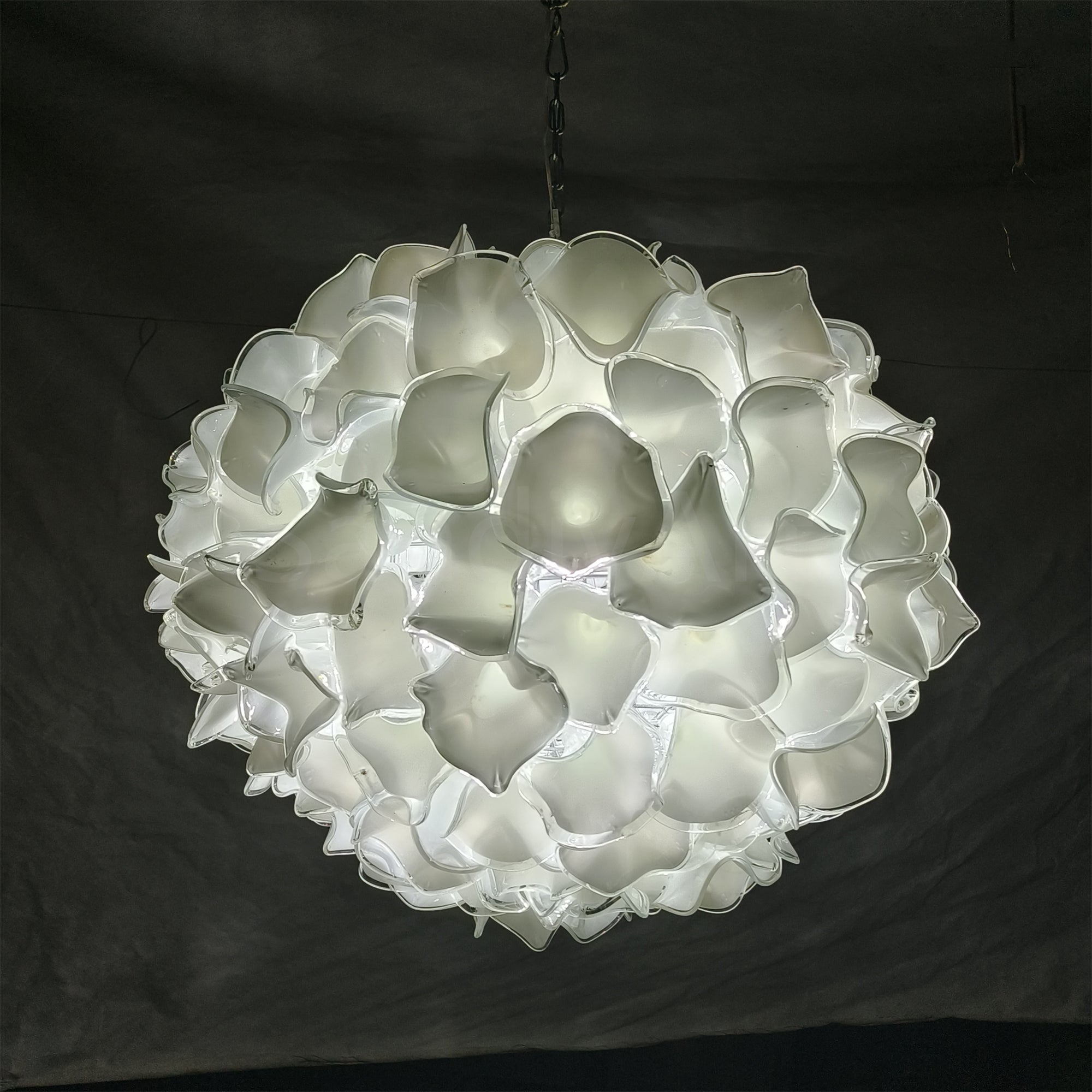 95cm Custom glass art white flower chandelier wholesale price