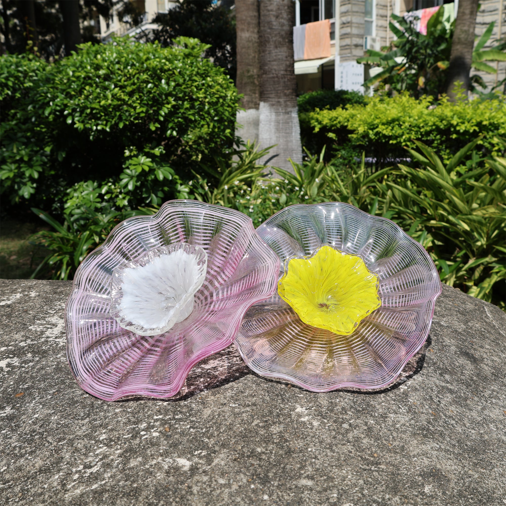 Specail design hand made blown glass pink plates wall art decoration indoor design