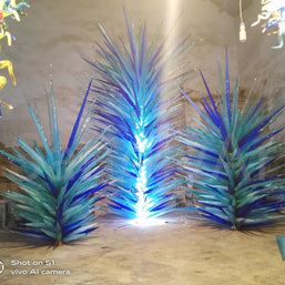 Hand made icicle shape glass sculpture chihuly style art glass for garden decoration