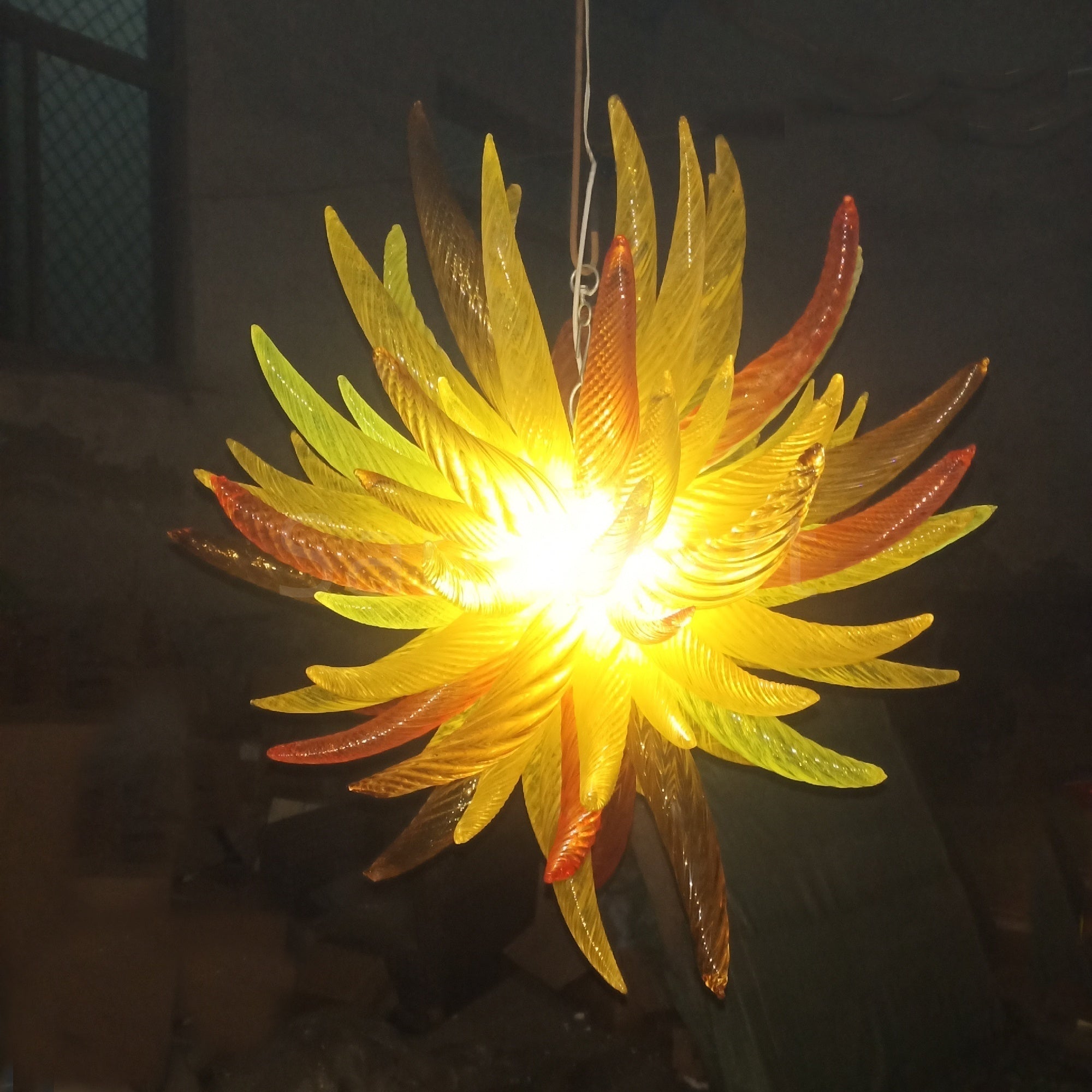 Flame shape and color hand blown glass chandeliers modern design