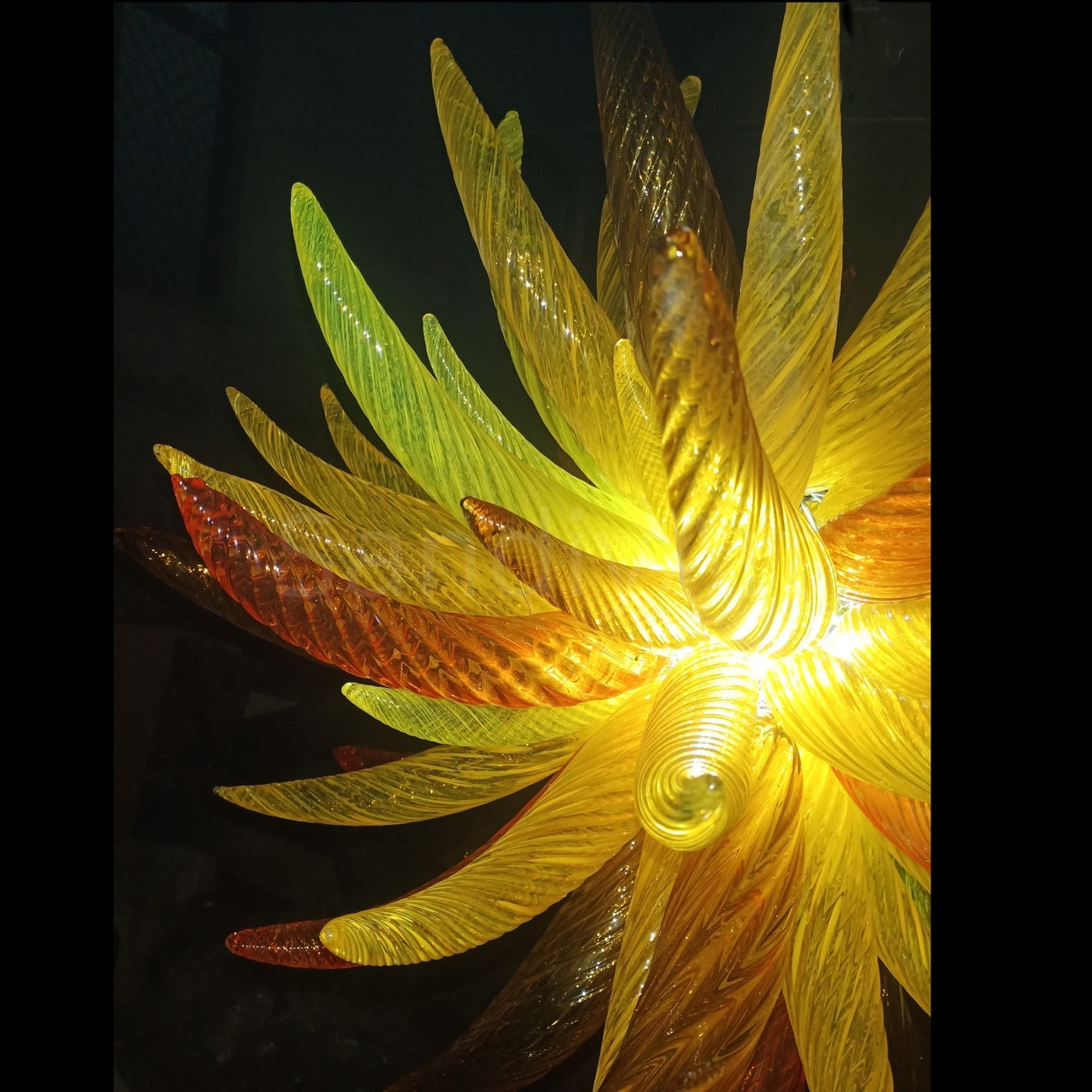Flame shape and color hand blown glass chandeliers modern design