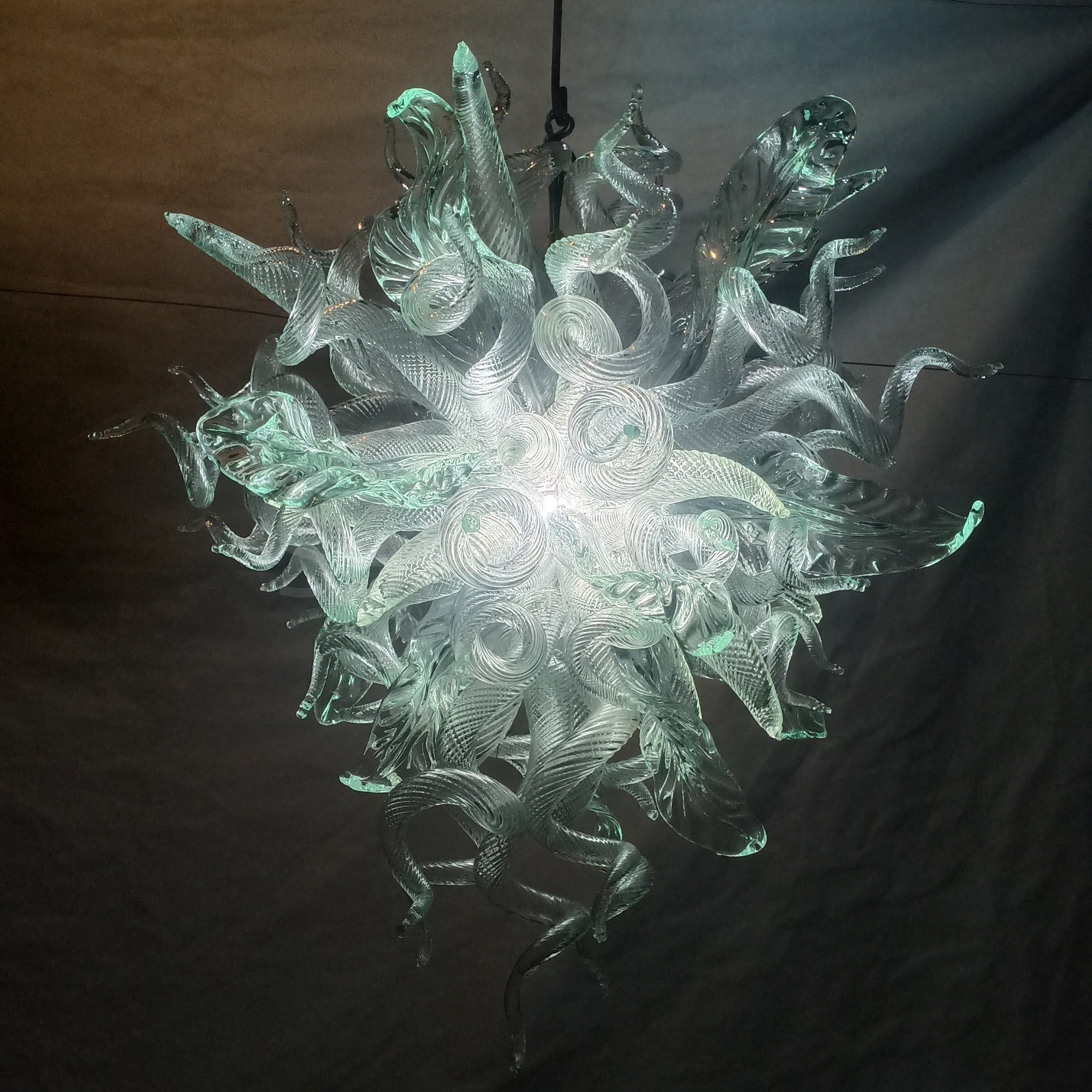 Clear art blown glass chandeliers from factory production