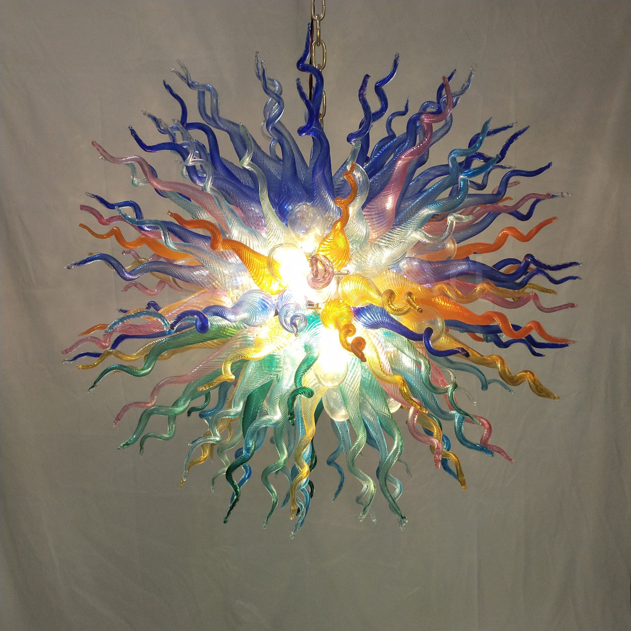 Round shape modern design colorful custom blown glass chandeliers